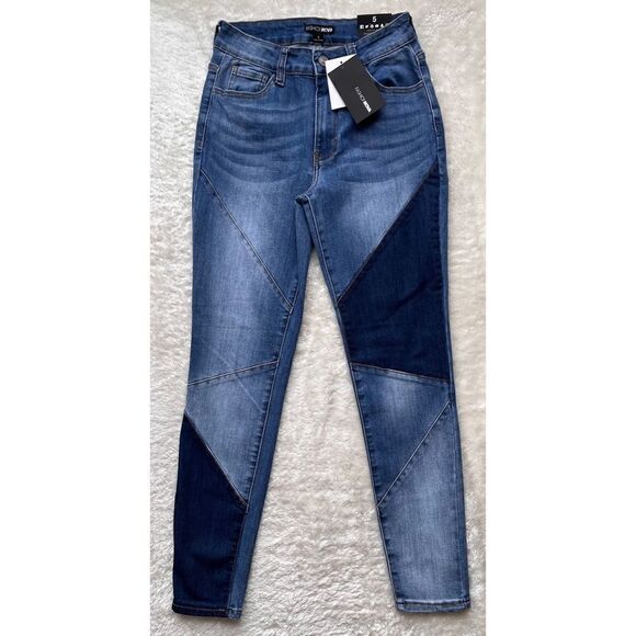 NWT Fashion Nova Stay In Line Mid Rise Skinny Jeans - Medium Wash, Size 5 - Picture 10 of 16